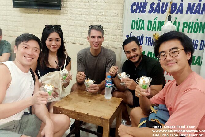Old Quarter Hanoi Street Foods and Heritage Road Tour by Walking - Duờng Tau: The Train-Track Alley Photo Moment