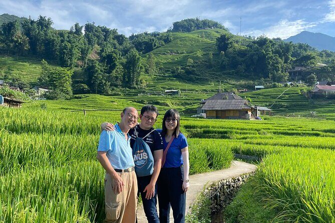 One Day Sapa Trekking to Lao Chai and Ta Van Villages - What the trail feels like: choosing paths and staying steady in the rain
