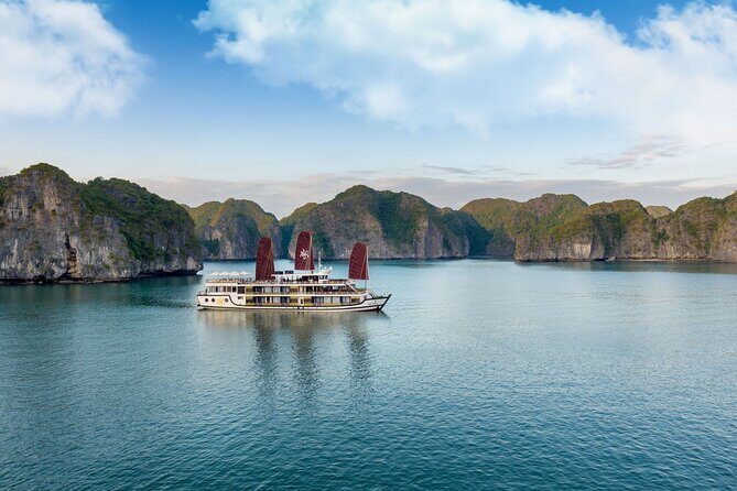 Orchid Cruises 3days/2nights For 5 Star All Included - Service and the Guide: When Names Pop Up, You Notice the Pattern