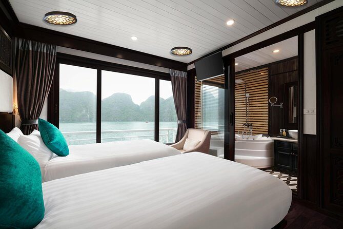 Overnight Luxury 5 Star Alisa Cruise with Meals, Kayak or Bamboo Boat - Checking out, settling bills, and finishing the cruise