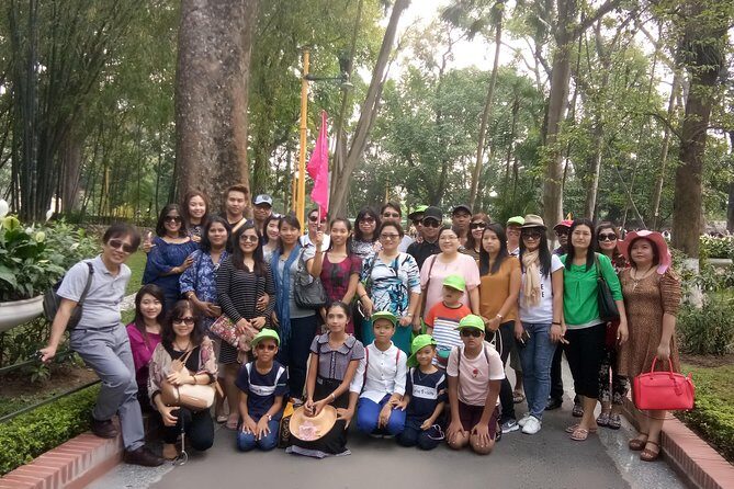 Private Hanoi city tour full day - Tran Quoc Pagoda and West Lake: the day’s calm start
