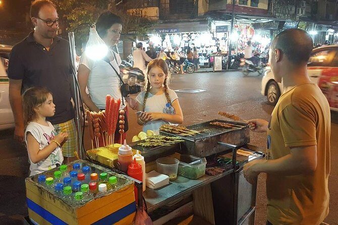 Private Hanoi Street Food Walking Tour With Real Foodie - Old Quarter tasting loop: 10 dishes that build a real picture