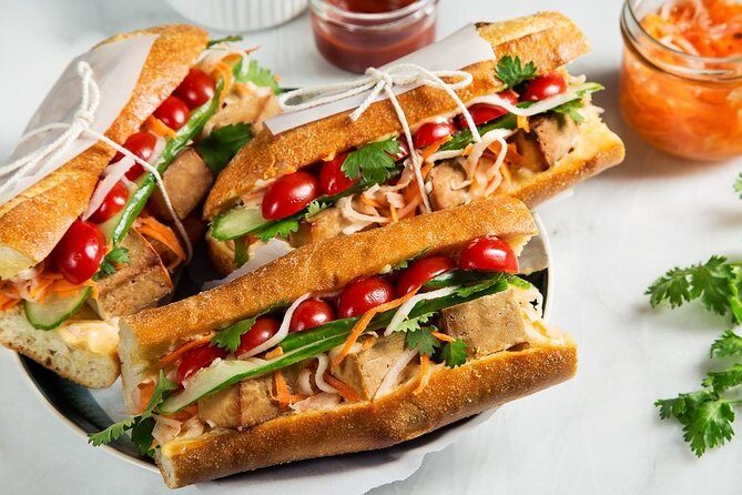 Private Street Food Tour - Walking Hanoi Old Quarter - Hanoi Old Quarter Is the Perfect Stage for Street Food