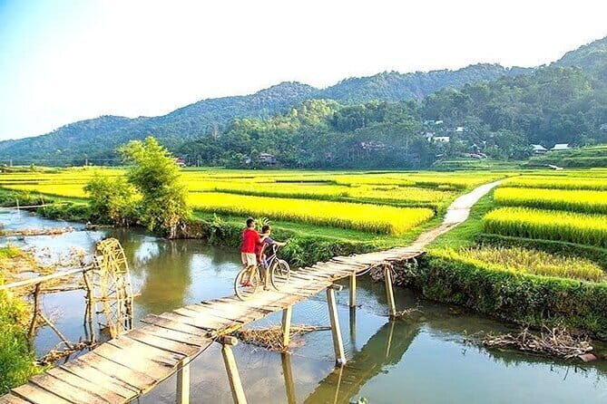 Pu Luong 2 Days Trekking & Village Experience with local Family - Day 2 starts with villages and the silk-making chain