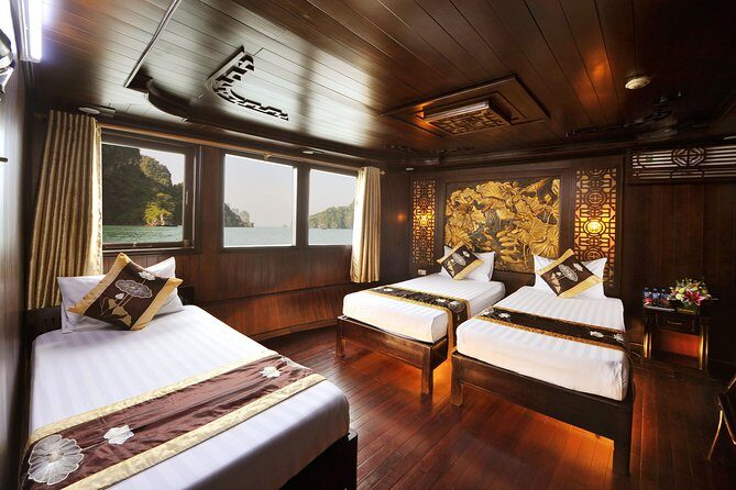 Renea Cruises - BEST Small Boat in Bai Tu Long & Halong Bay - Sunset party and onboard time: how the cruise actually passes