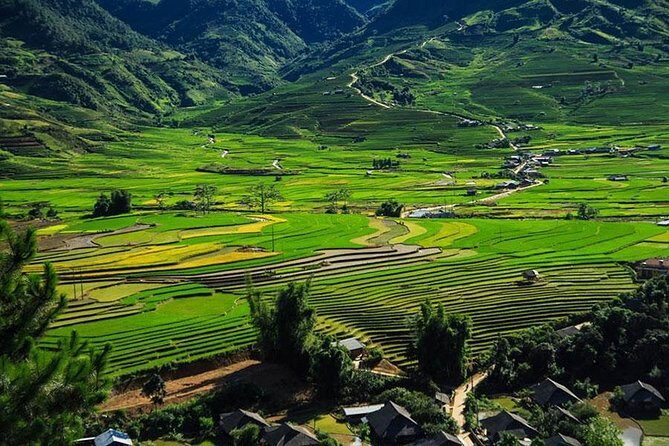 Sapa 3 Days 2 Nights Trekking Tour (1 Night In Ta Van Village, 1 Night In Hotel) - Hiking Reality Check: What to Pack for Cold, Fog, and Mud