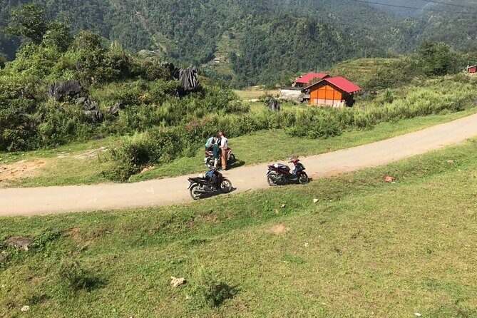 Sapa Love Silver Waterfall, Lonely Tree in Heaven Gate,San Sa Ho - The pacing: how hard is it really?