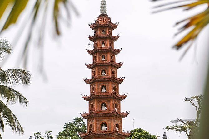 Tour Package Hanoi City - Halong Bay 2 Days 1 Night - Sung Sot Cave: the stop that turns scenery into a memory