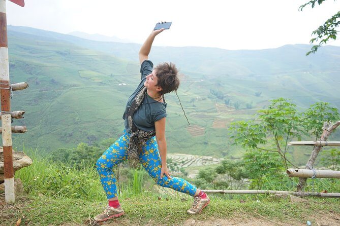 Ultimate Sapa Motorbike Tour: Villages & Waterfalls - O Quy Ho: the Lonely Tree and the optional Glass Bridge