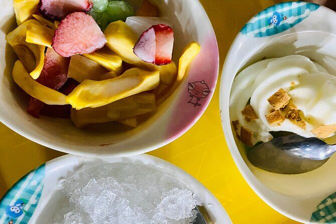 Vegan Street Food & Stories of Hanoi - Old Quarter Stop: Getting Your Bearings the Vegan Way