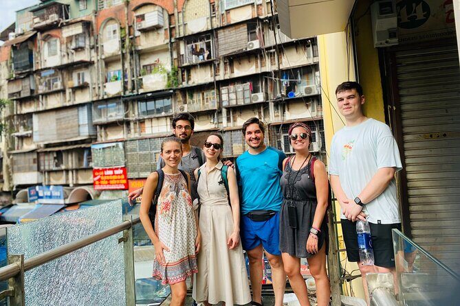 Vegan Street Food & Stories of Hanoi - Duờng Tau Stop: Street Stalls and Real Ordering Confidence