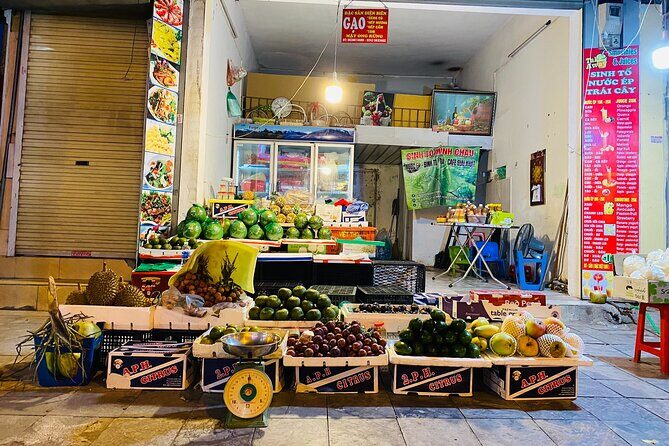 Vegan Street Food & Stories of Hanoi - Ta Hien Street Stop: Where the Night Feels Like Hanoi