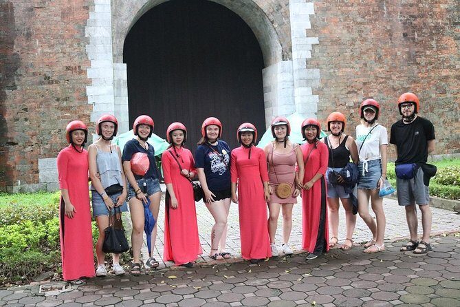 Vespa City Tour &Train Street Female With Ao Dai Riders 4,5 Hours - Hanoi Train Street: how to enjoy it with 40 minutes and a drink