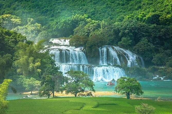 Ban Gioc Waterfall 2 Days 1 Night From Hanoi - Day 1: Nguom Ngao (Tiger Cave) and the first wave of Cao Bang