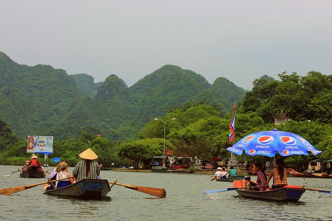 Full Day Tour to Perfume Pagoda with Traditional Boat Ride - Morning Pickup at 8:00: The Countryside Ride Before the Temples