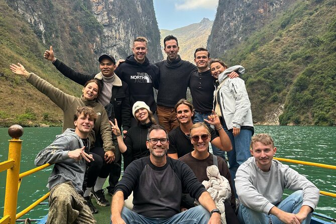 Ha Giang Loop 3 days Small group- From Ha Noi - Day 2: Ma Pi Leng Pass and the Nho Que River payoff