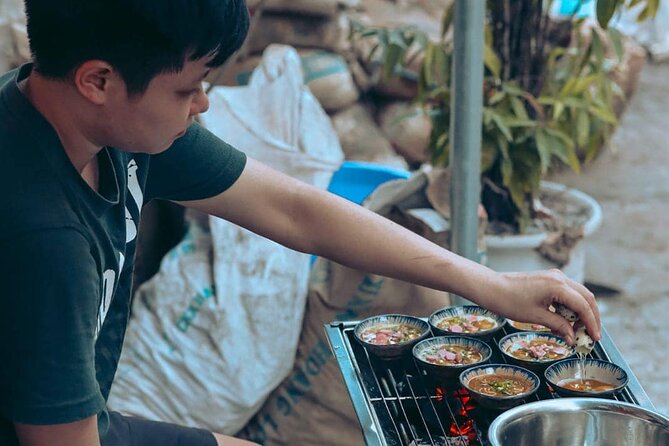 Ha Noi Walking Food Tour, Non Vegetarian,Vegan, vegetarian Option - Stop 4: Old Quarter streets and the dishes that teach you the rules