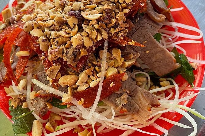 Ha Noi Walking Food Tour, Non Vegetarian,Vegan, vegetarian Option - Stop 5: St. Joseph’s Cathedral and the contrast of flavors
