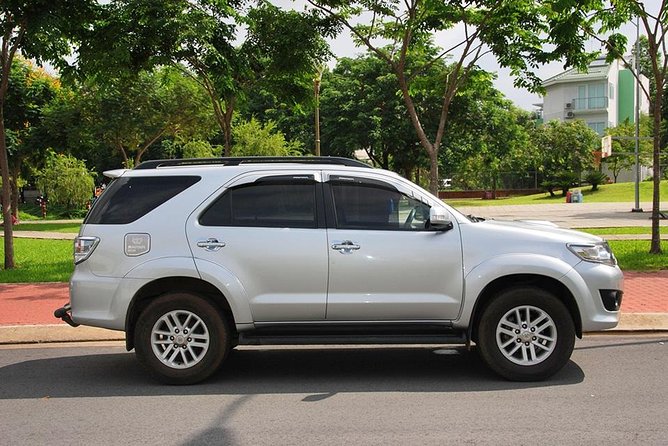 Hanoi Airport Pick-up (Private Ride From Hanoi Airport to Hotels) - From Noi Bai to your hotel in 40–45 minutes