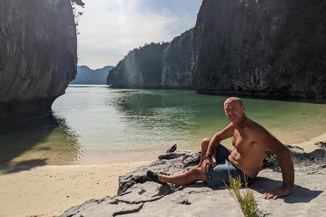 Lan Ha Bay Day Tour from Hanoi & Cat Ba Town - Serenity Boutique - Return route and the 16:00 sunset party