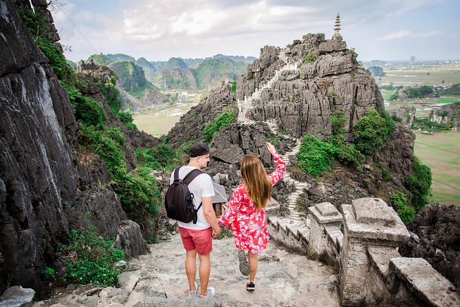 Ninh Binh Day Tour To Visit Hoa Lu - Trang An/Tam Coc - Mua Cave - Mua Cave: the 500-step climb and how to enjoy the viewpoint