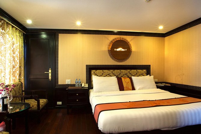Overnight Halong Bay Cruise on the Starlight - The Best Part of Day 1: Onboard Fun Between Meals