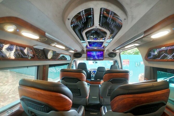 Private luxury - Mua Cave - Trang An - Bich Dong 1 Day From Hanoi - Trang An grotto boat ride: the slow part that makes the day worth it