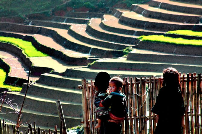 Sapa 2 Days 1 Night with Host Family (Free Motorbike) - Packing and comfort tips for cold-mist motorbike days