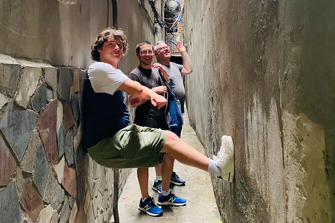 The Hidden Hanoi Old Quarter Experience - The Old Quarter stretch: hidden streets, pacing, and local explanations